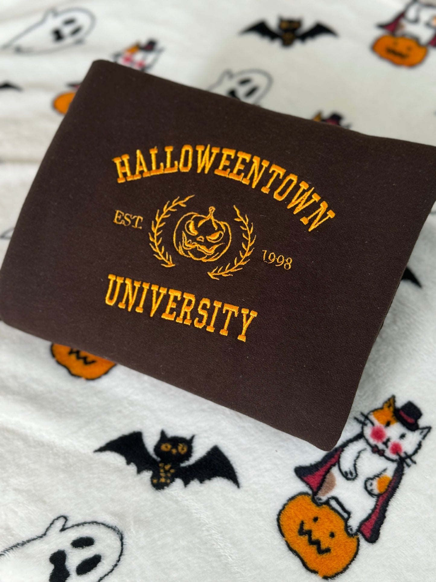 HALLOWEEN TOWN UNIVERSITY embroidered sweatshirt