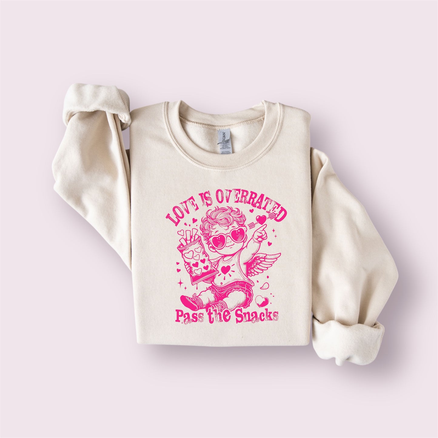 Love is overrated Pass the snacks Printed Sweatshirt